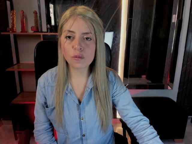 CelesteNaugthy webcam