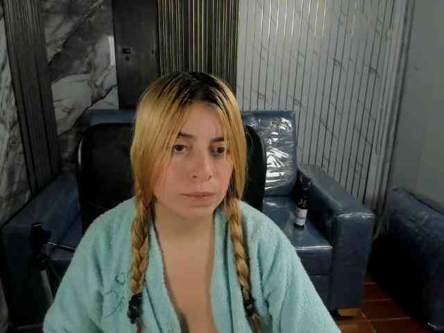 CelesteNaugthy webcam