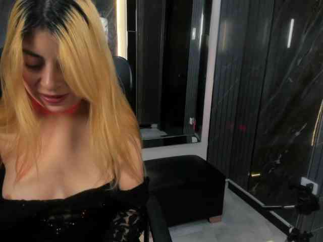 CelesteNaugthy webcam