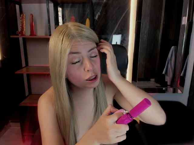 CelesteNaugthy webcam