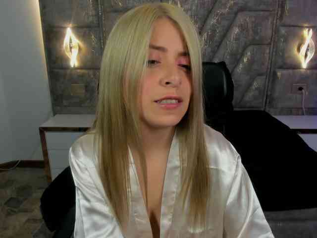 CelesteNaugthy webcam