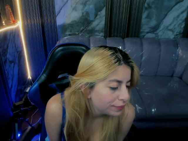 CelesteNaugthy webcam