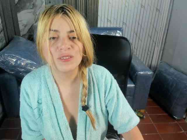CelesteNaugthy webcam