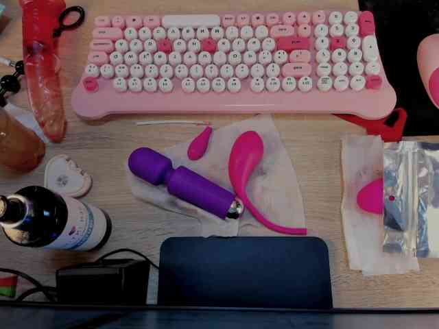 CelesteNaugthy webcam