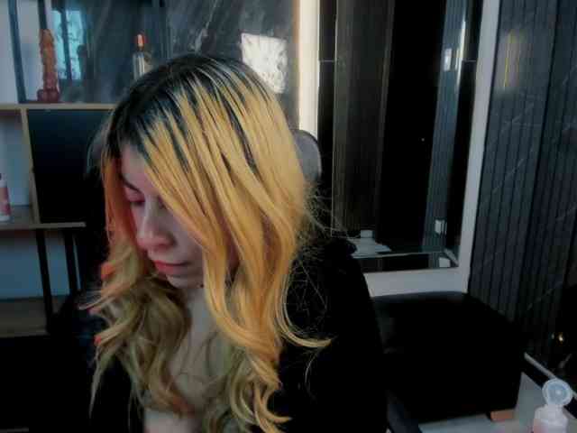 CelesteNaugthy webcam