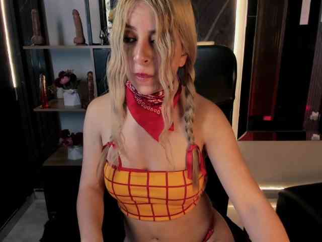 CelesteNaugthy webcam