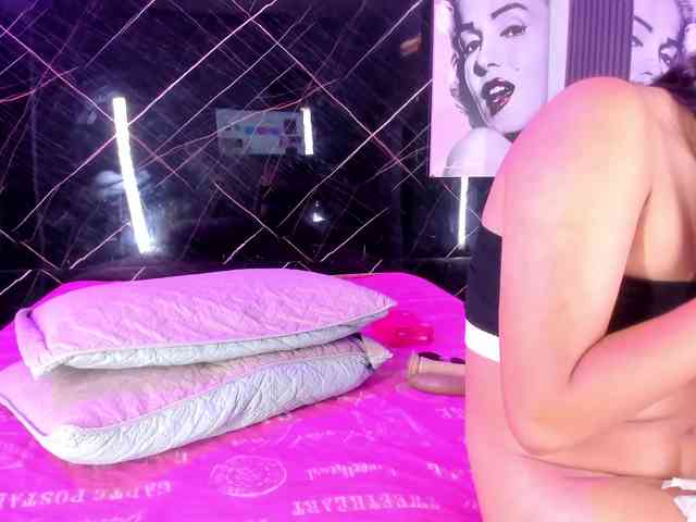 Skarlethqueen Sex Cam Show
