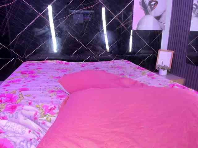 Skarlethqueen Sex Cam Show