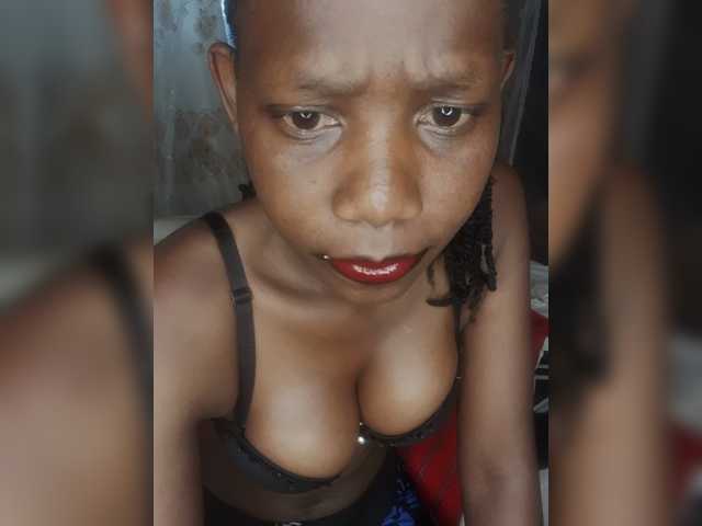 Afri live cam on BongaCams