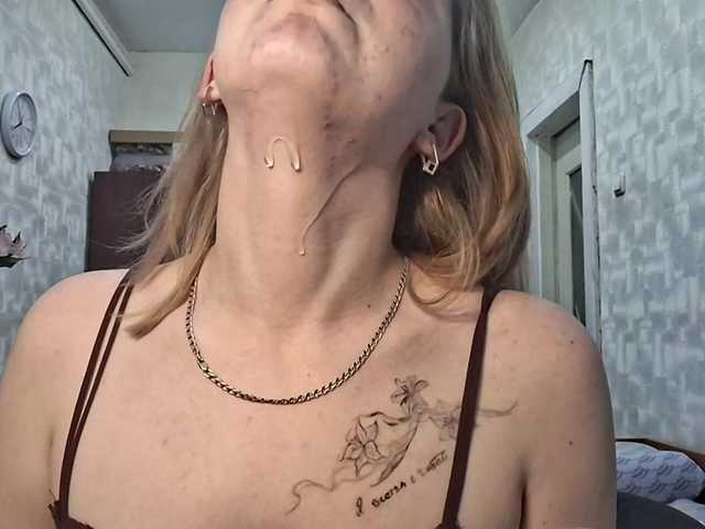 MarilynRotundo live cam on BongaCams