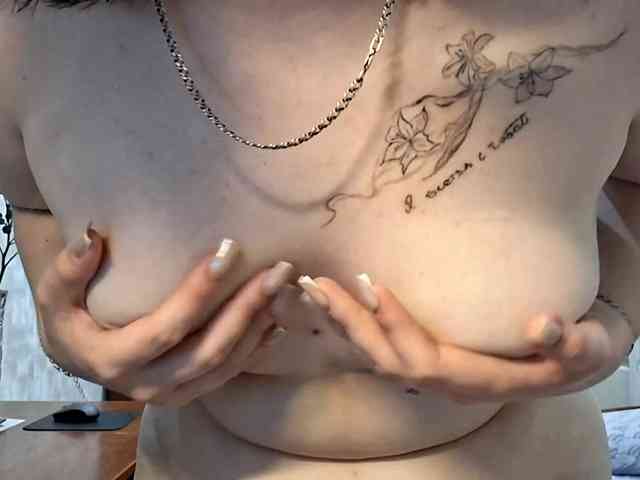 MarilynRotundo webcam