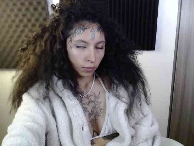 TamikaAoki webcam
