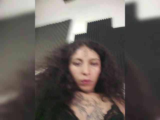 TamikaAoki webcam