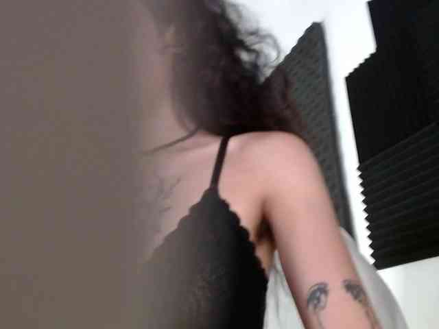 TamikaAoki webcam