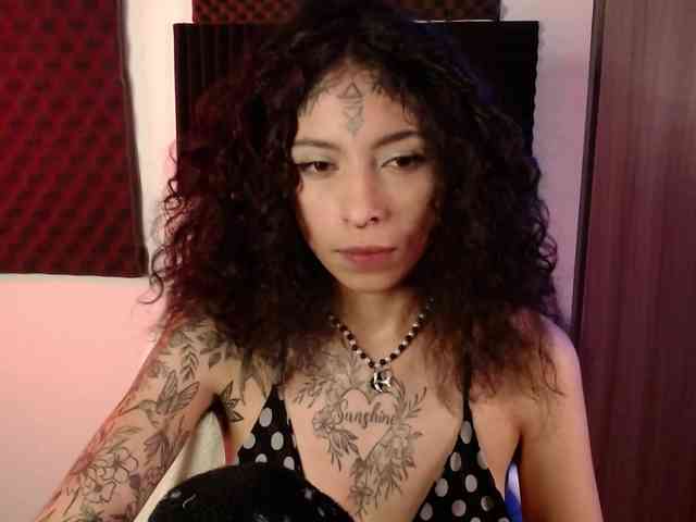 TamikaAoki webcam