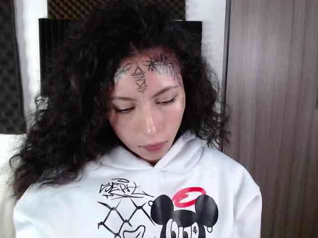 TamikaAoki webcam