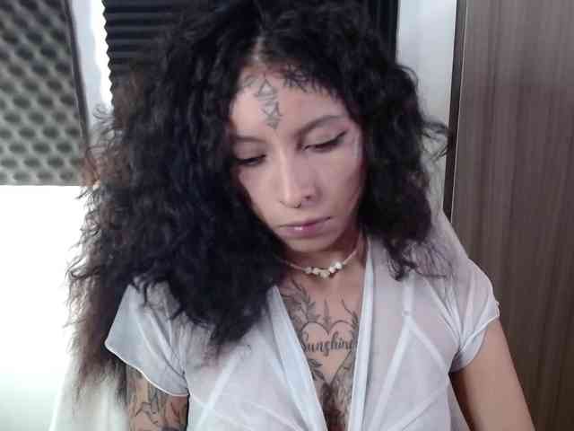 TamikaAoki webcam