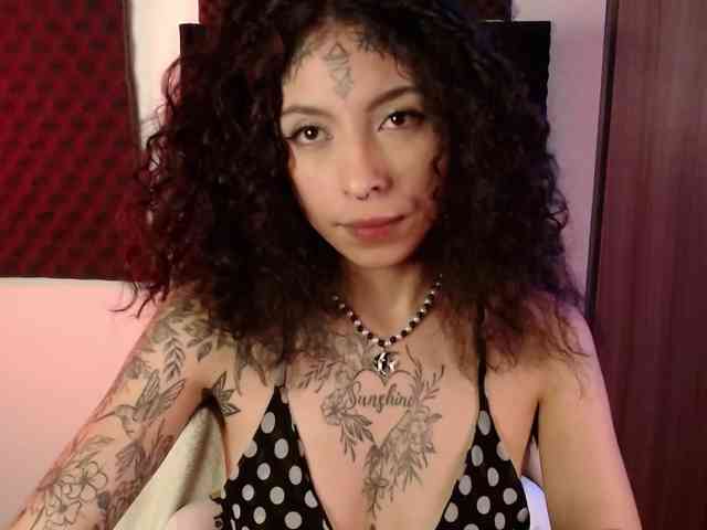 TamikaAoki webcam
