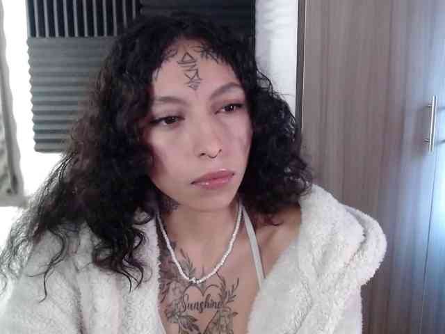 TamikaAoki webcam