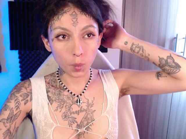 TamikaAoki webcam