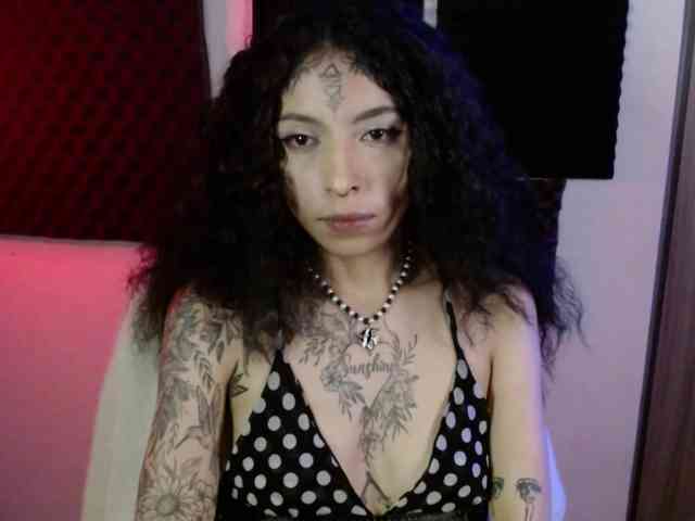 TamikaAoki webcam