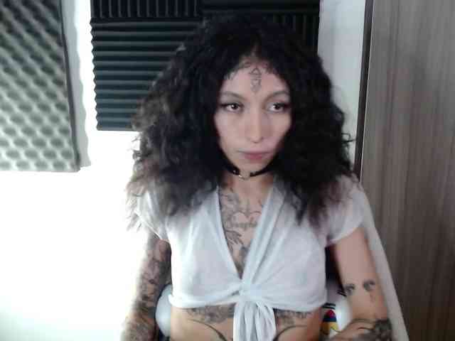 TamikaAoki webcam