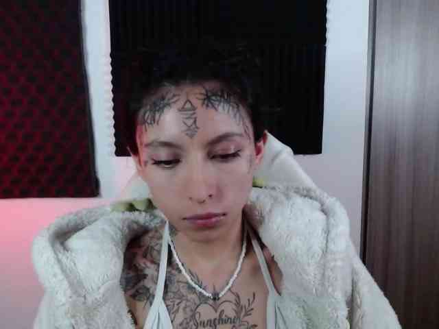 TamikaAoki webcam