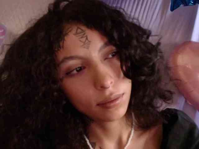 TamikaAoki webcam