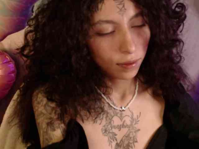 TamikaAoki webcam