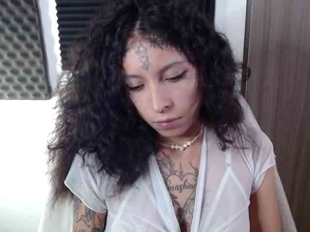 TamikaAoki webcam