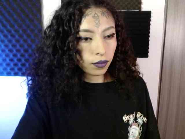 tamikaaoki's live room