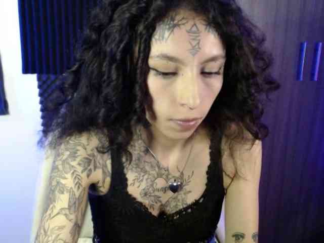 TamikaAoki webcam