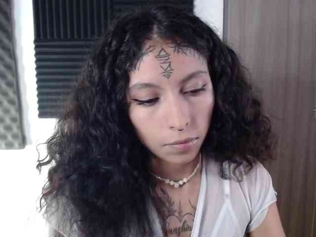 TamikaAoki webcam
