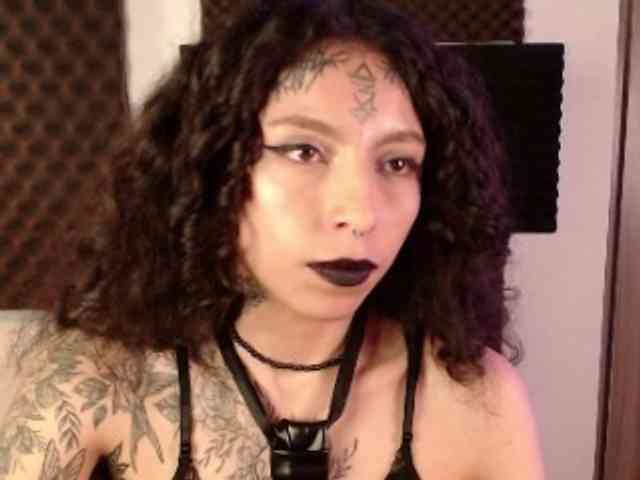 TamikaAoki webcam