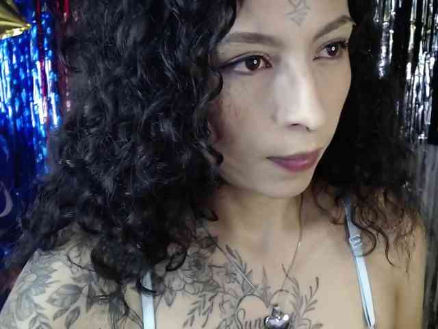 TamikaAoki webcam