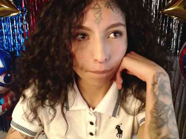 TamikaAoki webcam