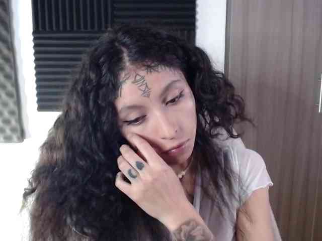 TamikaAoki webcam