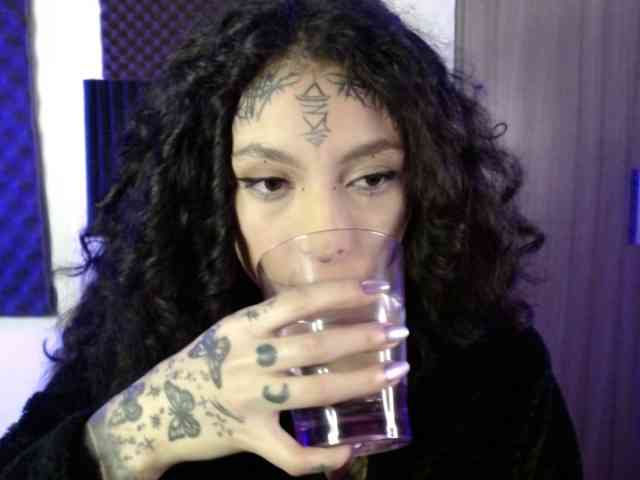 TamikaAoki webcam