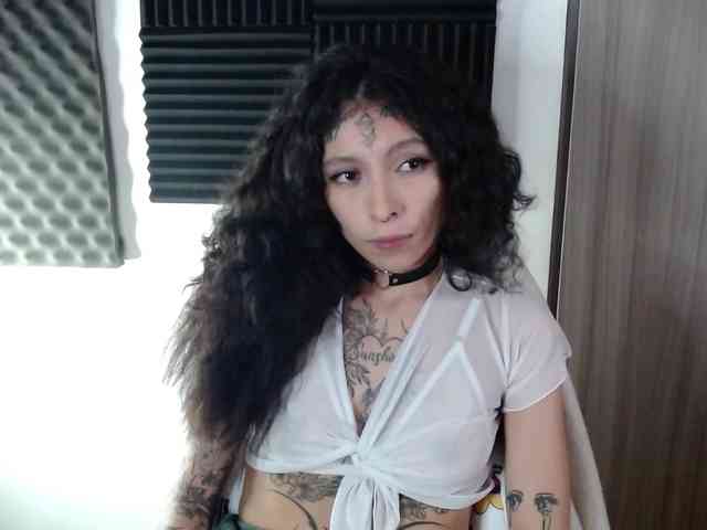 TamikaAoki webcam