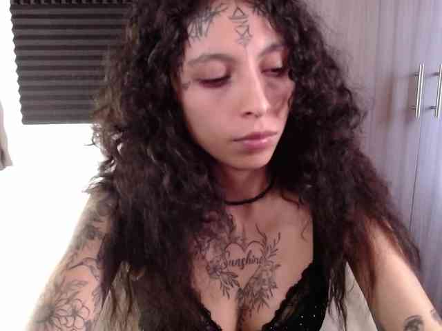 TamikaAoki webcam
