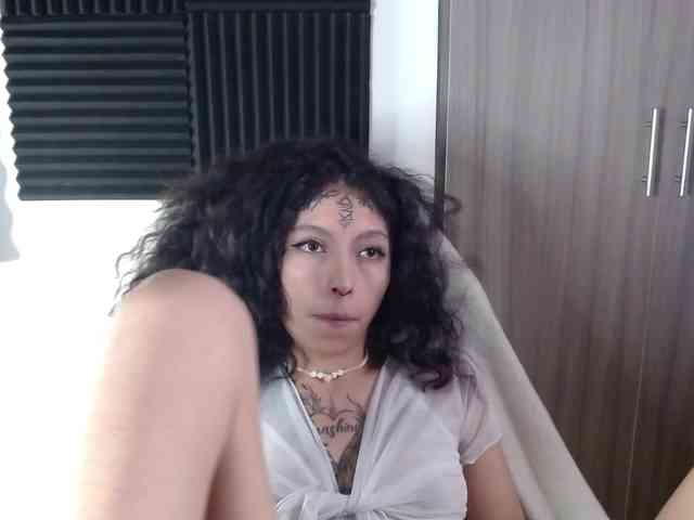 TamikaAoki webcam