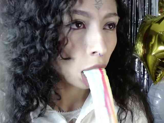 TamikaAoki webcam