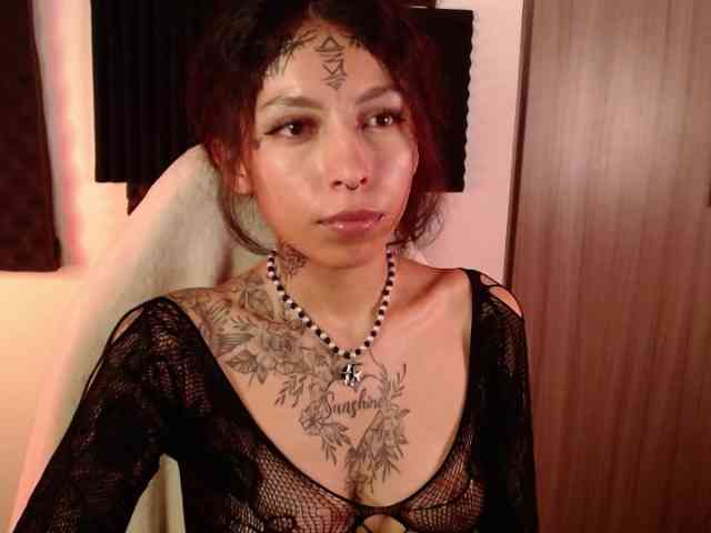 TamikaAoki webcam