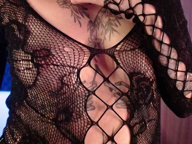 TamikaAoki webcam