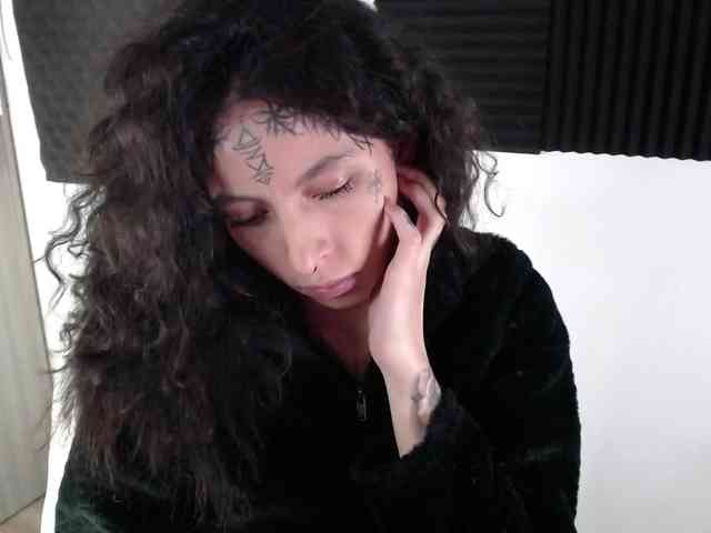 TamikaAoki webcam