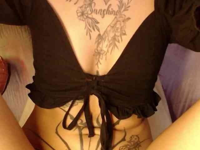 TamikaAoki webcam