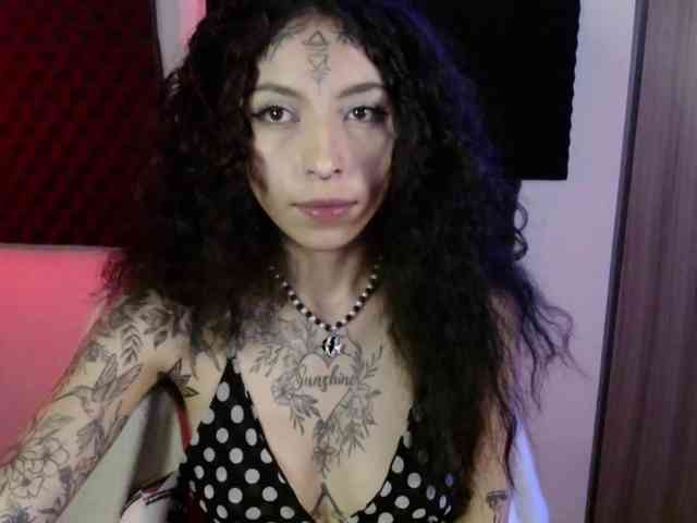 TamikaAoki webcam