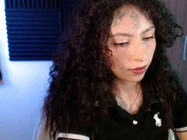 TamikaAoki webcam