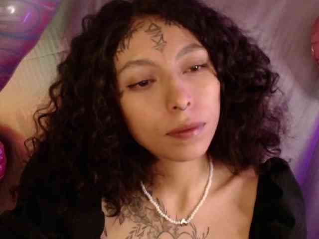 TamikaAoki webcam