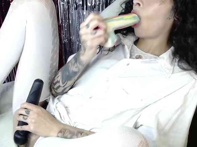 TamikaAoki webcam